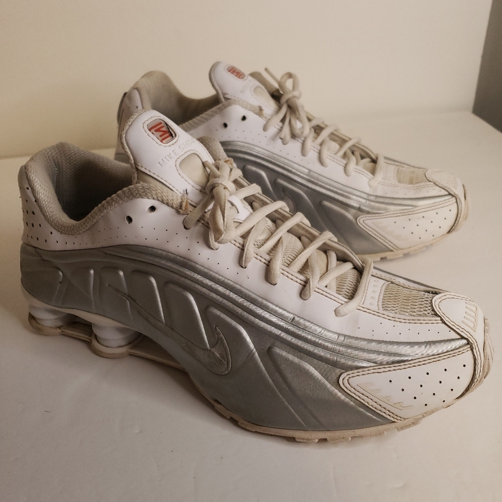 Nike Shox R4 White Metallic - 104265-131 US 11